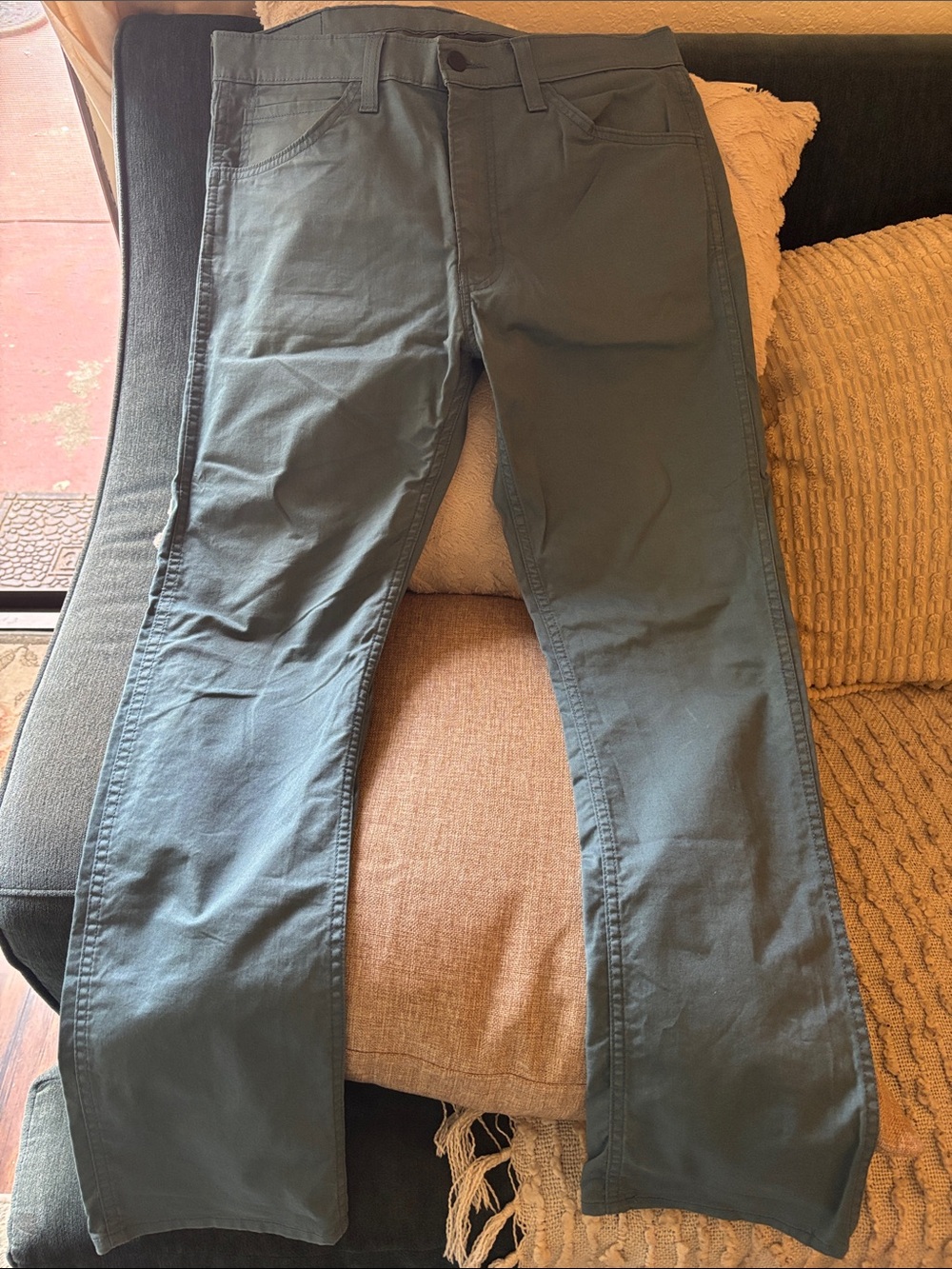 Men's Casual Stretch Pants in Olive Green
